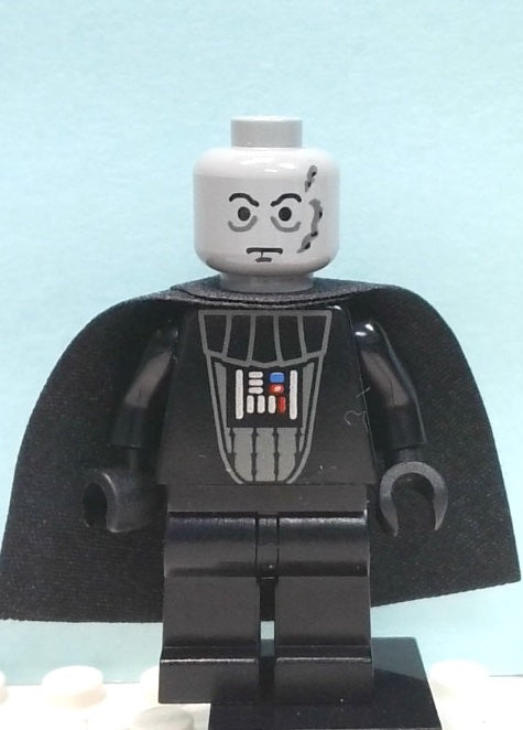 Minifig sw0004a - Darth Vader (Light Bluish Gray Head)